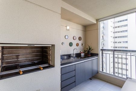 Apartamento à venda com 210m², 3 quartos e 3 vagasChurrasqueira