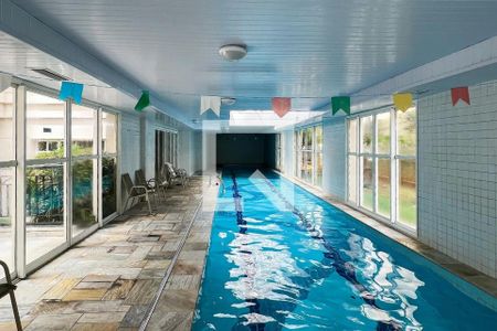 Apartamento à venda com 210m², 3 quartos e 3 vagasPiscina Coberta