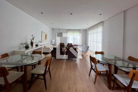 Apartamento à venda com 210m², 3 quartos e 3 vagasÁrea comum - Salão de festas