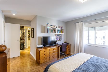 Apartamento à venda com 210m², 3 quartos e 3 vagasSuíte 3