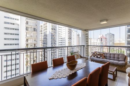 Varanda de apartamento à venda com 3 quartos, 210m² em Moema, São Paulo
