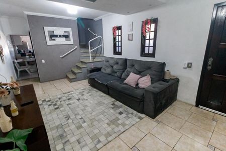 Casa para alugar com 140m², 3 quartos e 2 vagasSala