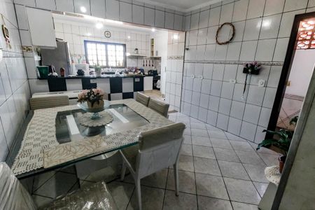 Casa para alugar com 140m², 3 quartos e 2 vagasCopa