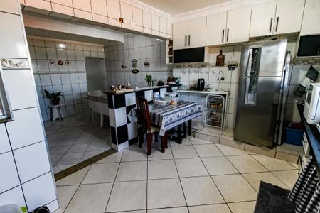 Casa para alugar com 140m², 3 quartos e 2 vagasCozinha - Armários