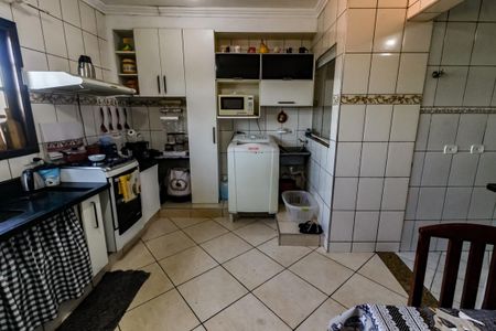 Casa para alugar com 140m², 3 quartos e 2 vagasCozinha - Armários