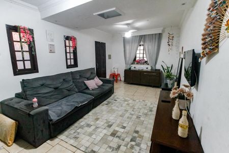 Casa para alugar com 140m², 3 quartos e 2 vagasSala