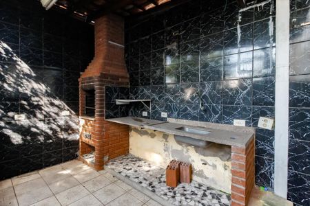 Casa para alugar com 140m², 3 quartos e 2 vagasÁrea comum - Churrasqueira
