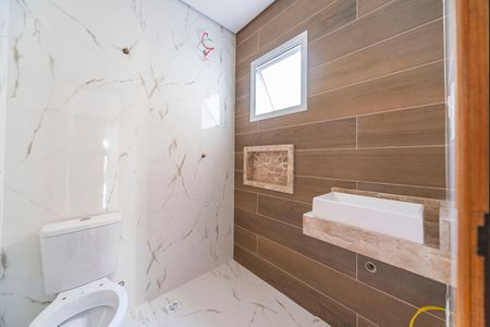 Casa à venda com 185m², 3 quartos e 4 vagas Casa à venda com 185m², 3 quartos e 4 vagasBanheiro do Quarto 2