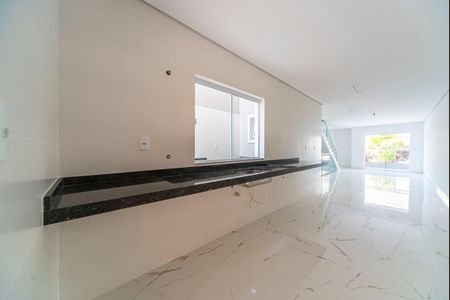 Casa à venda com 185m², 3 quartos e 4 vagas Casa à venda com 185m², 3 quartos e 4 vagasCozinha