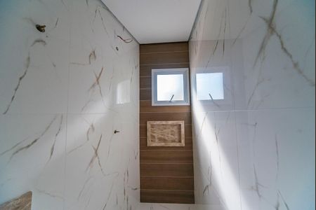 Casa à venda com 185m², 3 quartos e 4 vagas Casa à venda com 185m², 3 quartos e 4 vagasBanheiro do Quarto 1