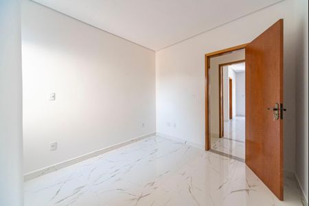Casa à venda com 185m², 3 quartos e 4 vagas Casa à venda com 185m², 3 quartos e 4 vagasQuarto 2
