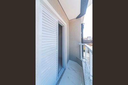 Casa à venda com 185m², 3 quartos e 4 vagas Casa à venda com 185m², 3 quartos e 4 vagasVaranda do Quarto 3