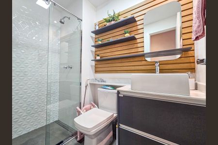 Apartamento à venda com 68m², 2 quartos e 1 vaga