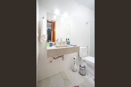Apartamento à venda com 150m², 4 quartos e 3 vagasBanheiro social 02