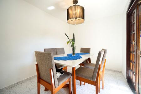 Sala de jantar de apartamento à venda com 4 quartos, 150m² em Vila Carrão, São Paulo