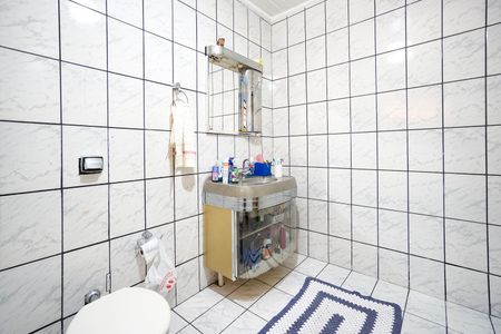 Apartamento à venda com 150m², 4 quartos e 3 vagasBanheiro social 01