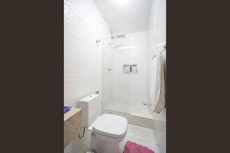 Apartamento à venda com 150m², 4 quartos e 3 vagasBanheiro social 02
