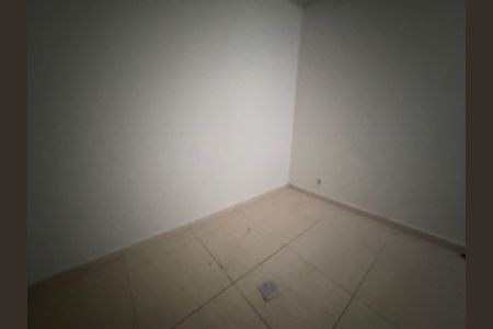 Quarto 2 de kitnet/studio para alugar com 2 quartos, 48m² em Taquara, Rio de Janeiro