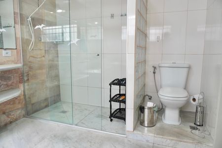 Apartamento à venda com 178m², 3 quartos e 1 vagaSuíte 1 - Banheiro 
