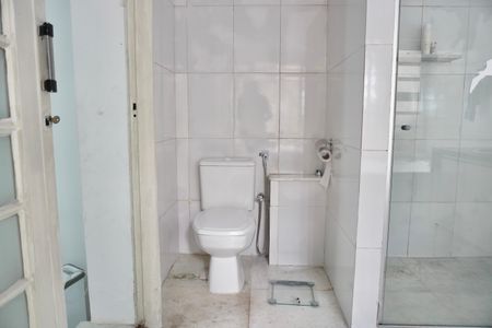 Apartamento à venda com 178m², 3 quartos e 1 vagaSuíte 2 - Banheiro 