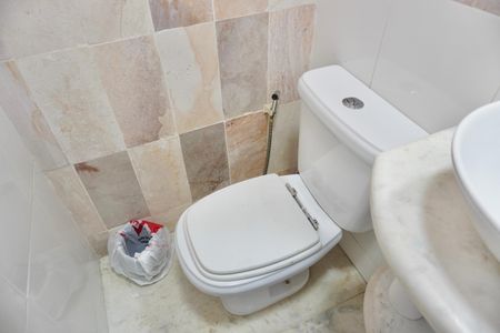 Apartamento à venda com 178m², 3 quartos e 1 vagaBanheiro Social