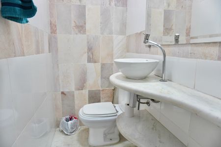 Apartamento à venda com 178m², 3 quartos e 1 vagaBanheiro Social