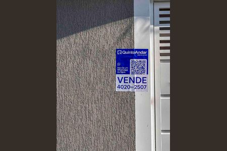 Casa à venda com 140m², 3 quartos e 3 vagas Casa à venda com 140m², 3 quartos e 3 vagasPlaca Instalada na Fachada