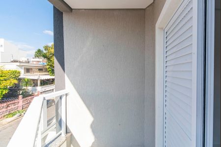 Casa à venda com 140m², 3 quartos e 3 vagas Casa à venda com 140m², 3 quartos e 3 vagasVaranda do Quarto 2