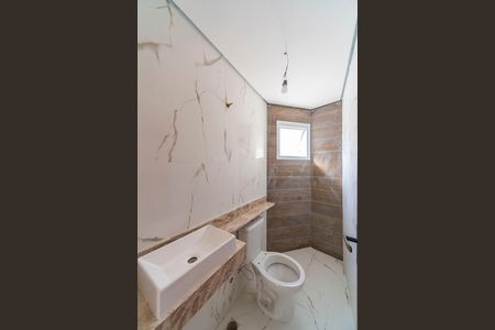 Casa à venda com 140m², 3 quartos e 3 vagas Casa à venda com 140m², 3 quartos e 3 vagasLavabo