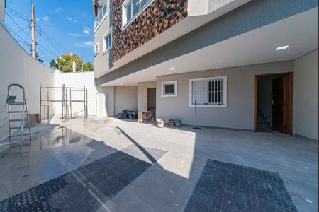 Casa à venda com 140m², 3 quartos e 3 vagas Casa à venda com 140m², 3 quartos e 3 vagasGaragem