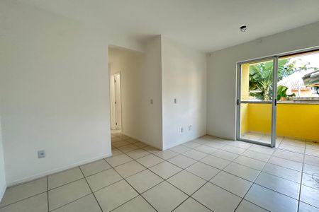 Apartamento para alugar com 59m², 2 quartos e 1 vaga Apartamento para alugar com 59m², 2 quartos e 1 vagaSala