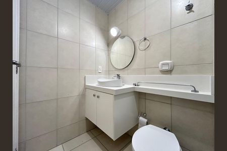 Apartamento para alugar com 59m², 2 quartos e 1 vaga Apartamento para alugar com 59m², 2 quartos e 1 vagaBanheiro