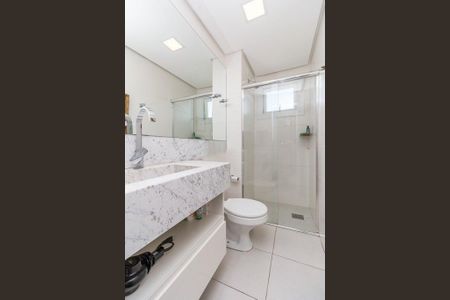 Banheiro de apartamento para alugar com 1 quarto, 68m² em São Geraldo, Porto Alegre