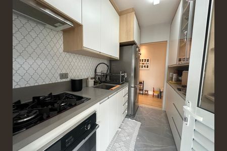 Apartamento à venda com 65m², 2 quartos e 2 vagasCozinha