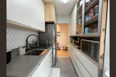 Apartamento à venda com 65m², 2 quartos e 2 vagasCozinha