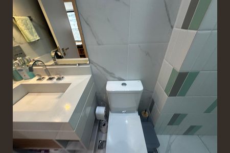 Apartamento à venda com 65m², 2 quartos e 2 vagasBanheiro
