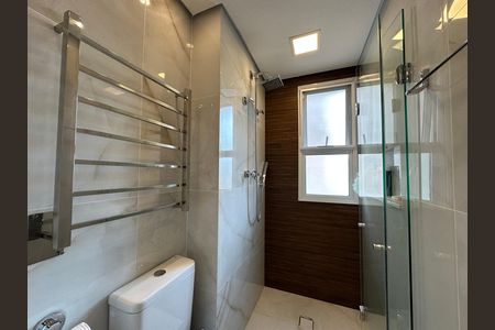 Apartamento à venda com 65m², 2 quartos e 2 vagasSuíte