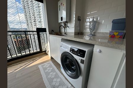 Apartamento à venda com 65m², 2 quartos e 2 vagasÁrea de Serviço