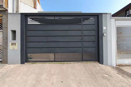 Casa à venda com 120m², 3 quartos e 2 vagasFachada