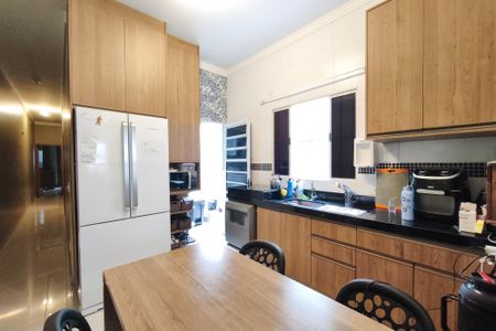 Casa à venda com 120m², 3 quartos e 2 vagasCozinha