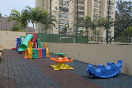 Apartamento para alugar com 80m², 3 quartos e 2 vagasÁrea comum - Playground