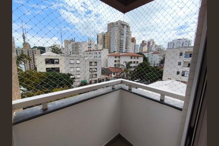 Apartamento para alugar com 115m², 3 quartos e 2 vagasFoto 01