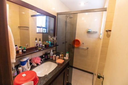 Apartamento à venda com 250m², 3 quartos e 2 vagasBanheiro da Suíte