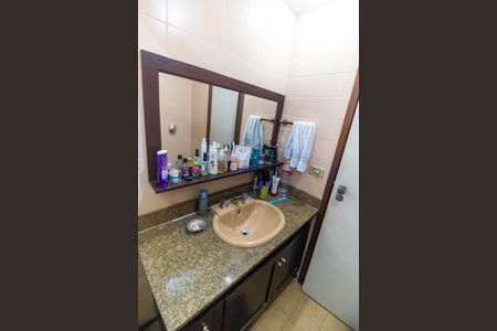 Apartamento à venda com 250m², 3 quartos e 2 vagasBanheiro Social