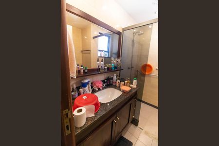 Apartamento à venda com 250m², 3 quartos e 2 vagasBanheiro da Suíte