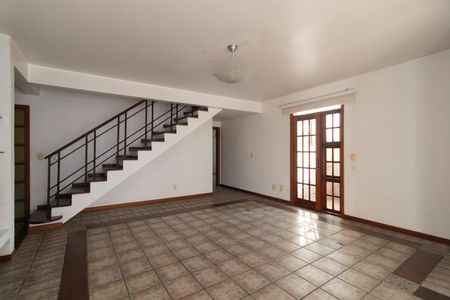 Casa para alugar com 400m², 3 quartos e 6 vagasSala