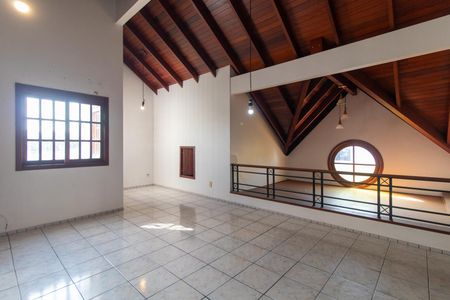 Casa para alugar com 400m², 3 quartos e 6 vagasSala 2