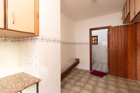 Casa para alugar com 400m², 3 quartos e 6 vagasCozinha e Área de Serviço