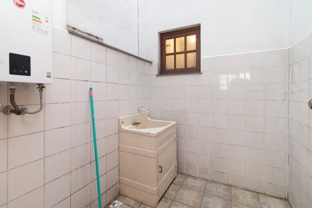 Casa para alugar com 400m², 3 quartos e 6 vagasCozinha e Área de Serviço