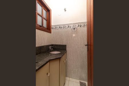 Casa para alugar com 400m², 3 quartos e 6 vagasBanheiro
